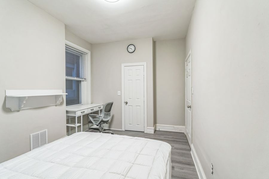 Room 4