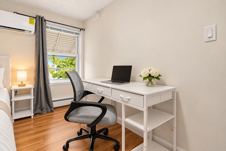 Room 9 Desk