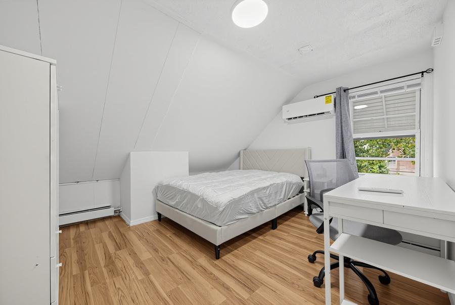Room 9