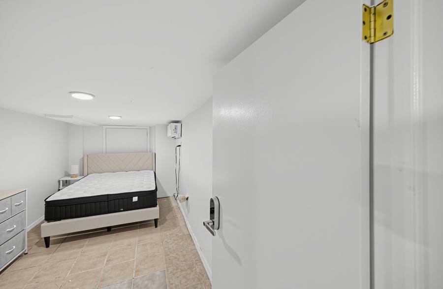 Room 11