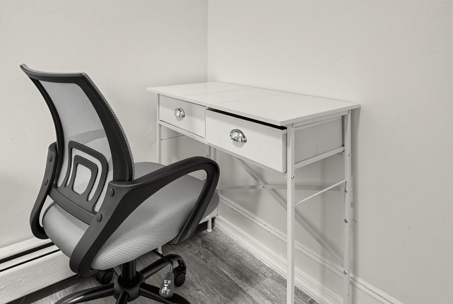 Room 4 Desk